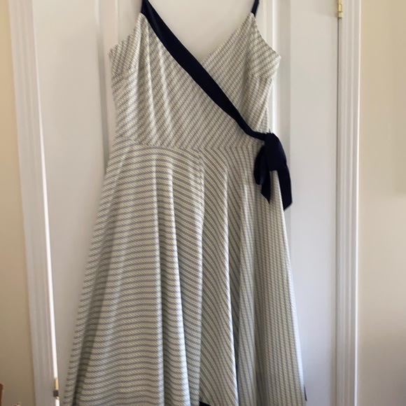 Banana Republic Dresses & Skirts - NWOT summer dress